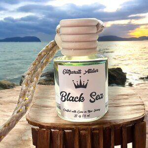 Black Sea Hanging Glass Car Oil Diffuser Freshener 8ml
